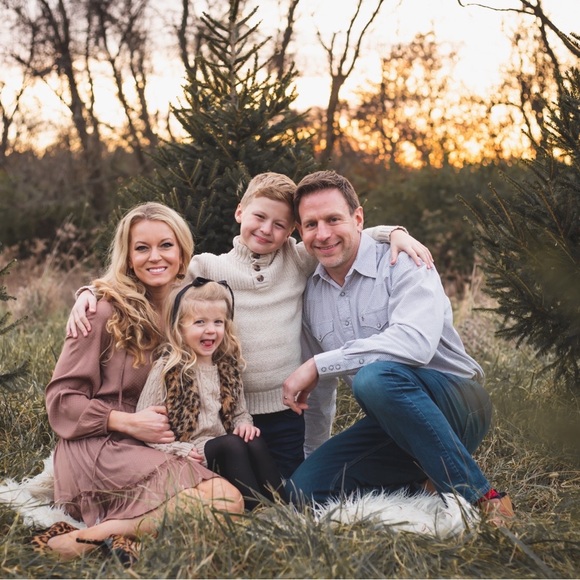 Meet your Posher, Treenah - Picture 2 of 3